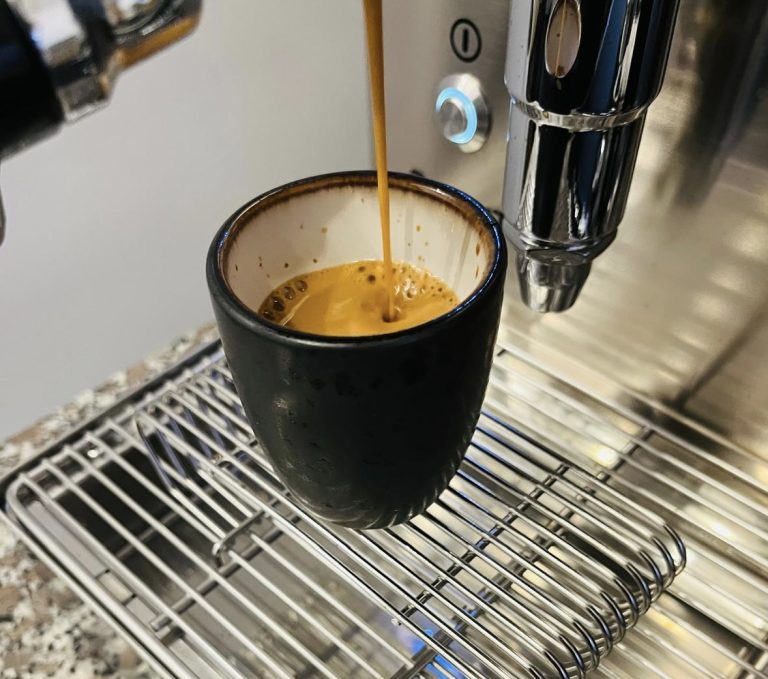 espressor manual sau automat